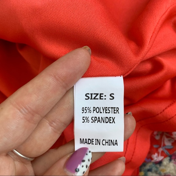 LANEY CUTOUT BACK RUFFLE DETAIL FLORAL DRESS RED New - Picture 4 of 12